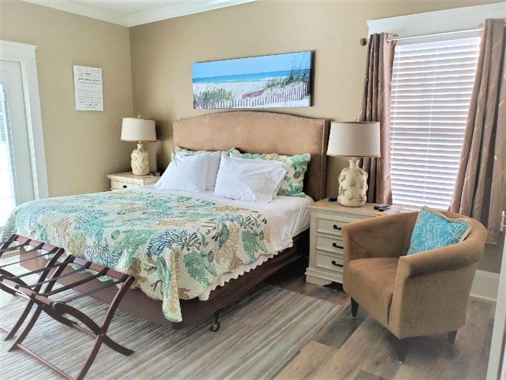King Room with Balcony (Sandy Shores) interior