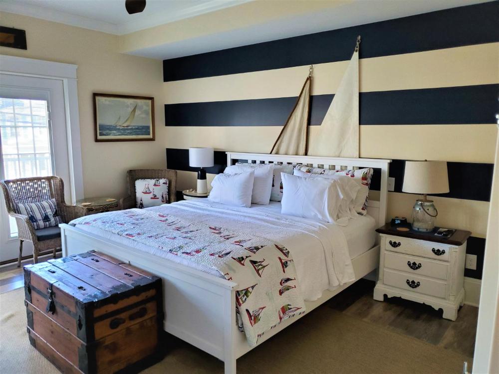 King Room with Balcony (Main Sail) interior